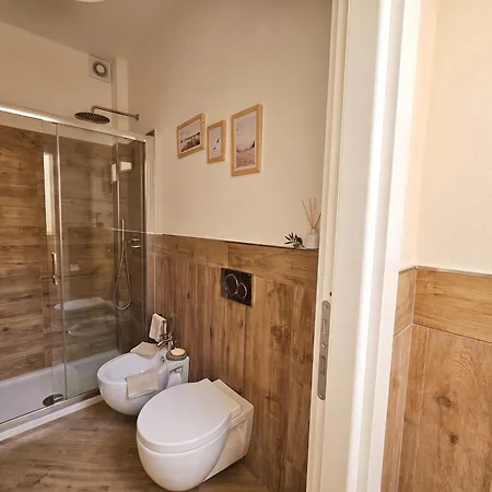 Lido Facing The With A Spacious Balcony Appartement