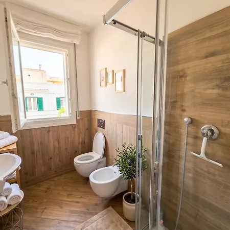 Lido Facing The With A Spacious Balcony Appartement